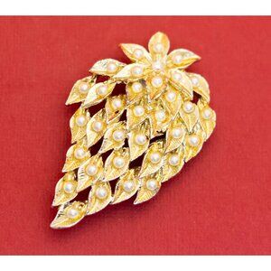 Vintage Art Nouveau Leaf Bush Floral Brooch - F40